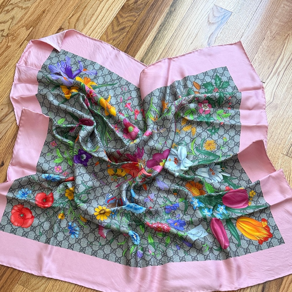 Gucci Pink and Gray Floral Scarf